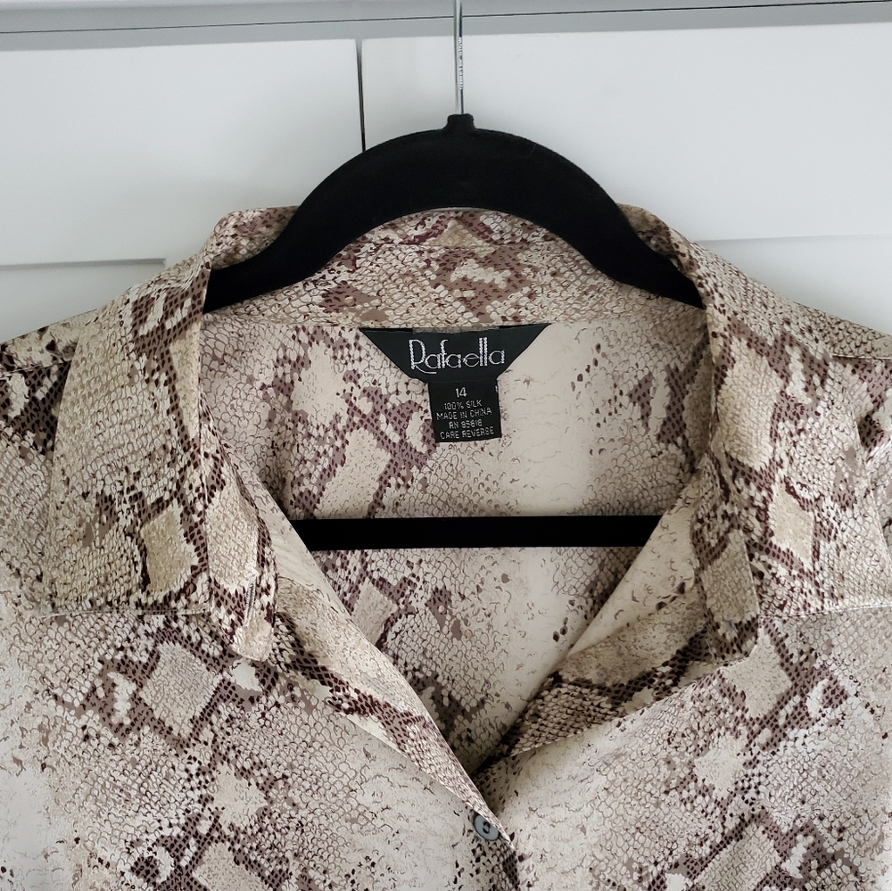 Snake print silk blouse size 14 - Picture 7 of 9